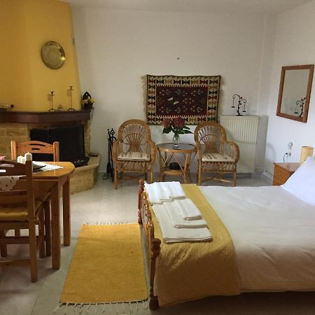 Timeless Apartment Mourésion Екстериор снимка