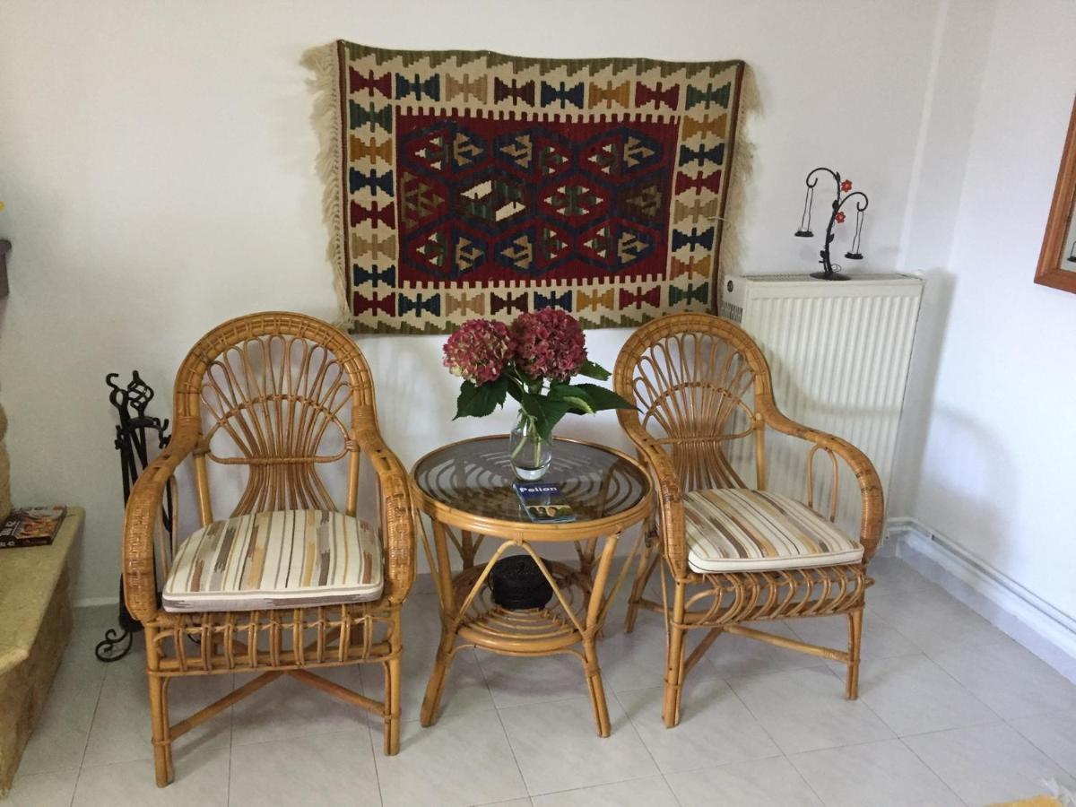 Timeless Apartment Mourésion Екстериор снимка